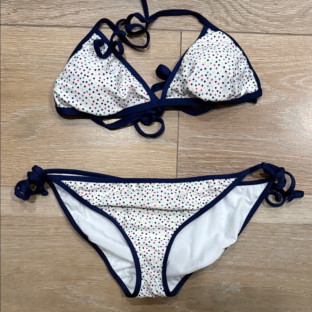 Splendid White Polka Dot Bikini with Navy Trim. Size Medium. EUC